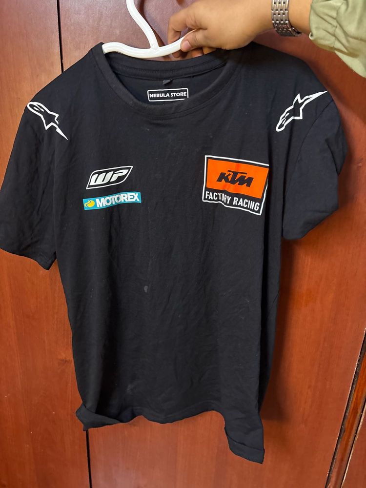 Reselling og KTM Factory Racing T-Shirt by nebula