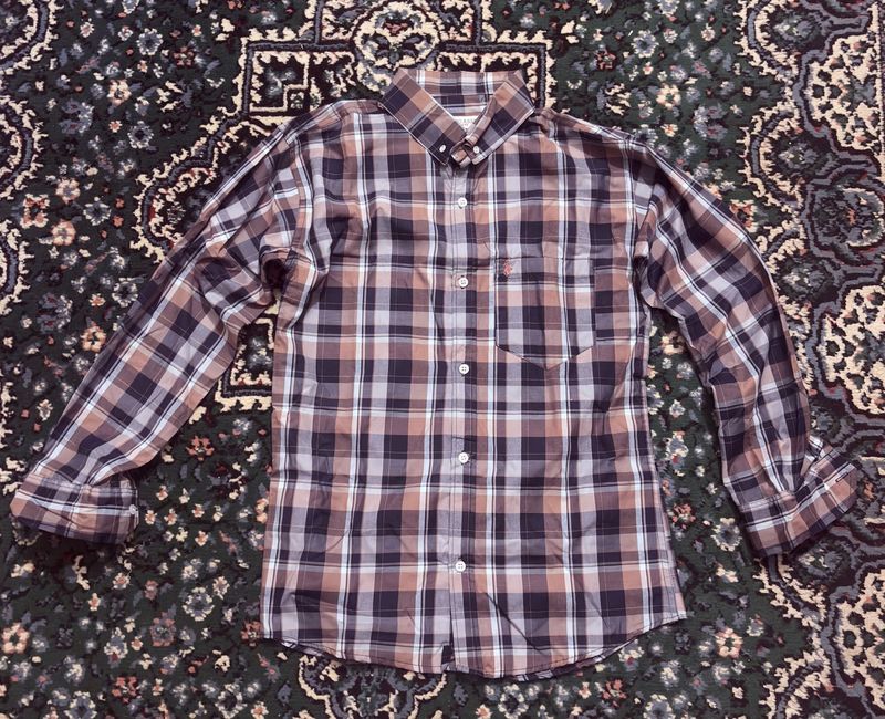 Men's Plaid Button-Down Shirt