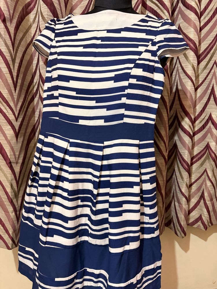 Chic Striped Blue &amp; White Dress
