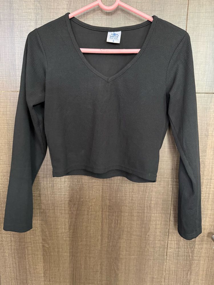 Black Ribbed V-Neck Full Sleeve Crop Top