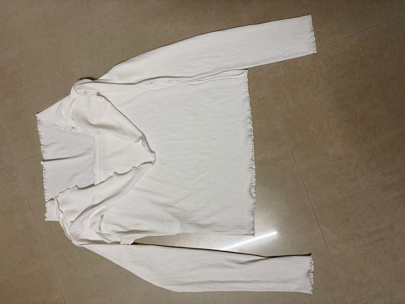It’s a new t-shirt like crop top