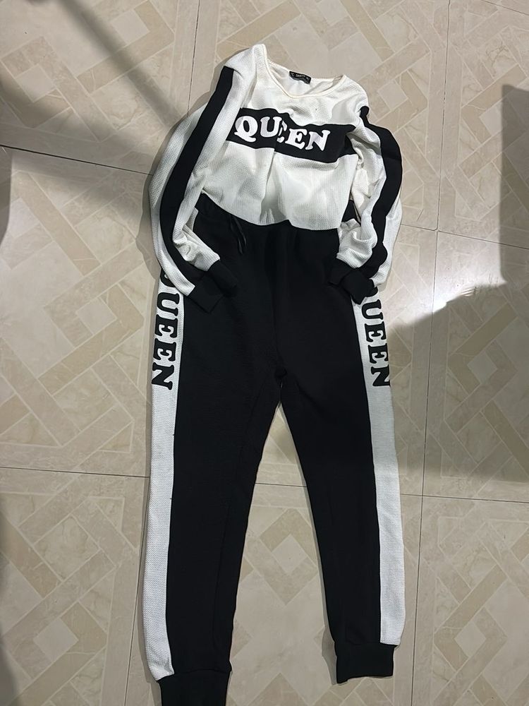 Queen Sweatshirt &amp; Jogger Set
