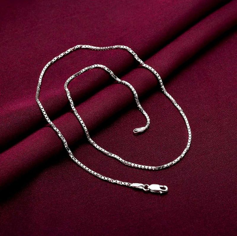 price drop 📉Twisted Box Chain