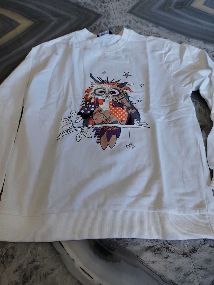 White Owl Graphic Sweatshirt