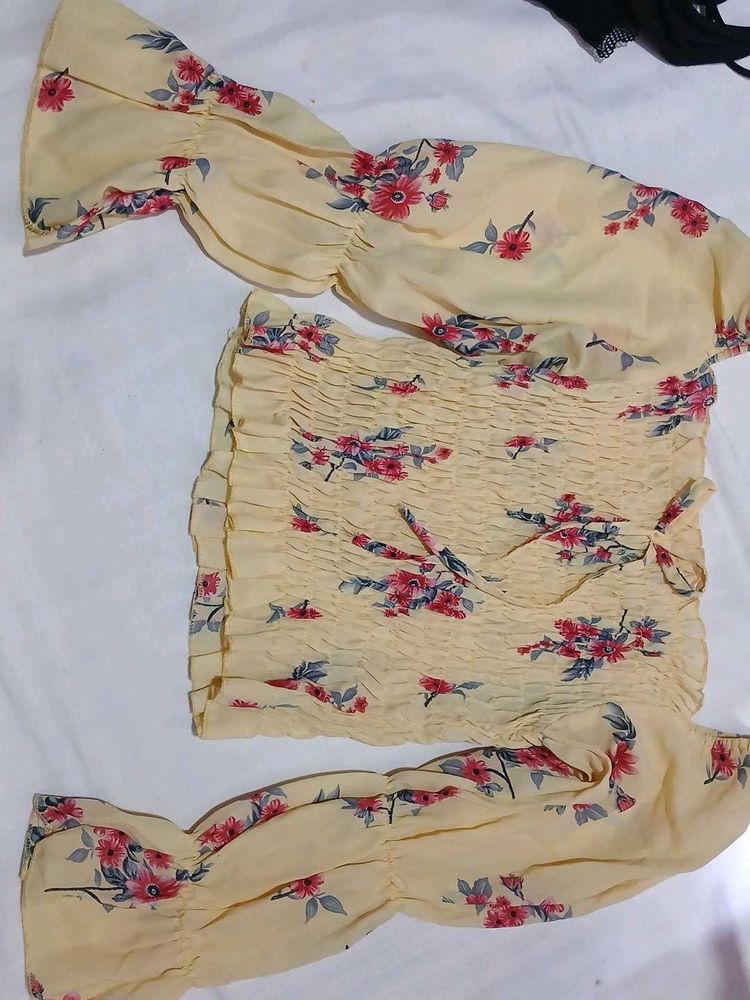 Chic Floral Smocked Top