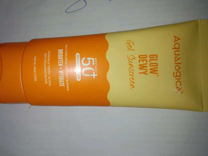 Aqualogica Glow Dewy Gel Sunscreen SPF 50