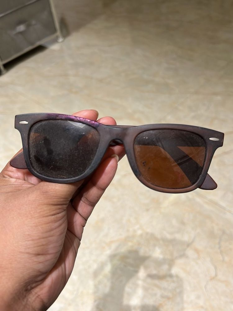 Wayfarer Style Sunglasses