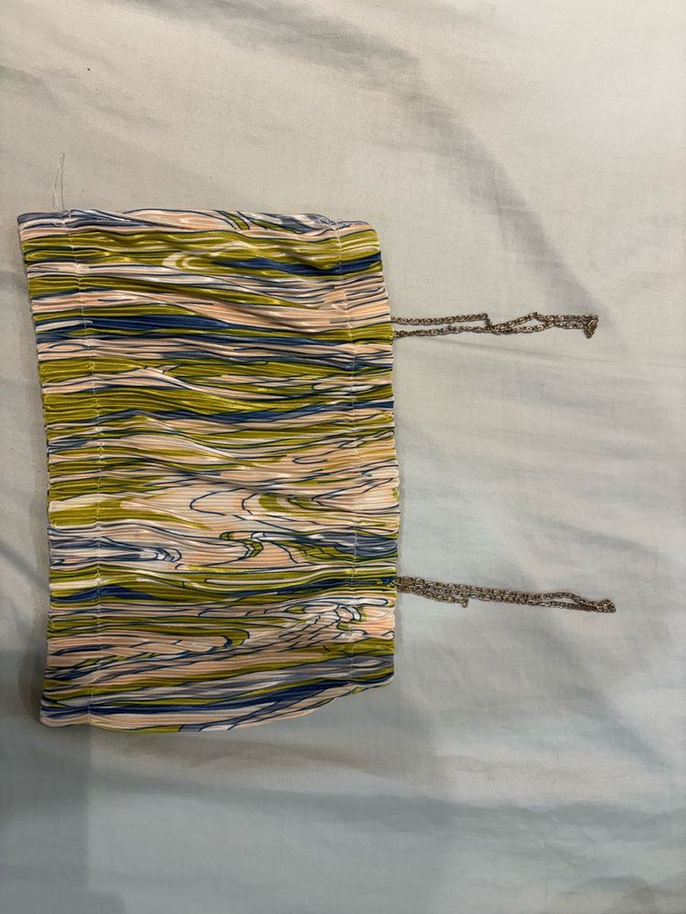 Pretty spaghetti style tube top