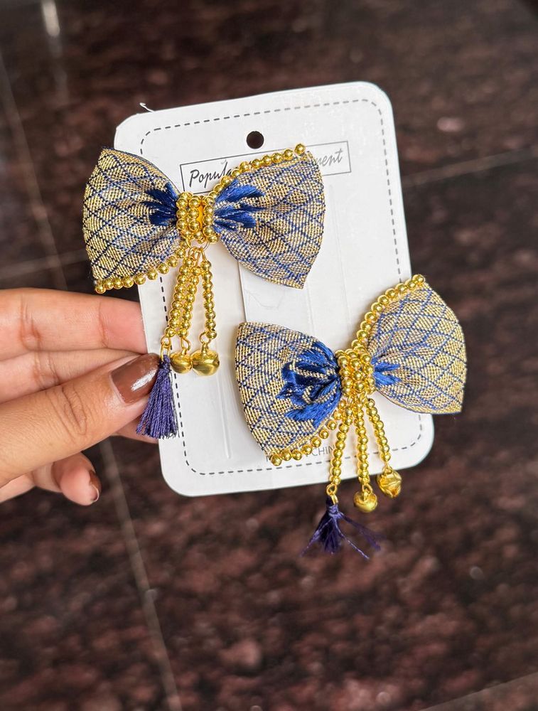 pack of 2 Blue &amp; Gold Embellished Hair Clips