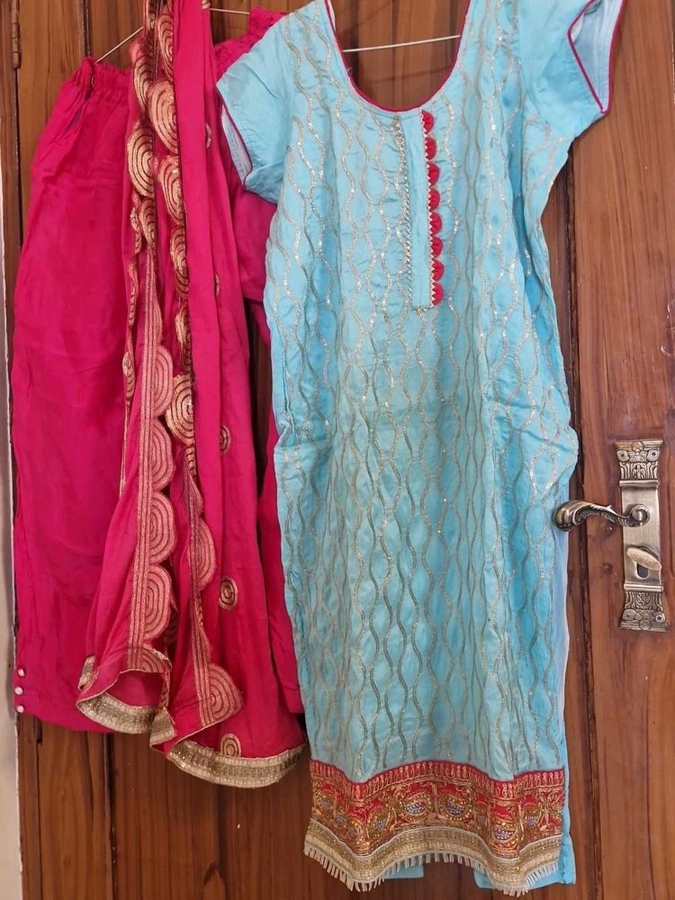 Blue Kurta Set with Pink Dupatta