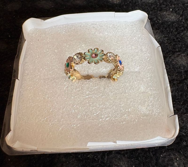 Beautiful Floral Ring
