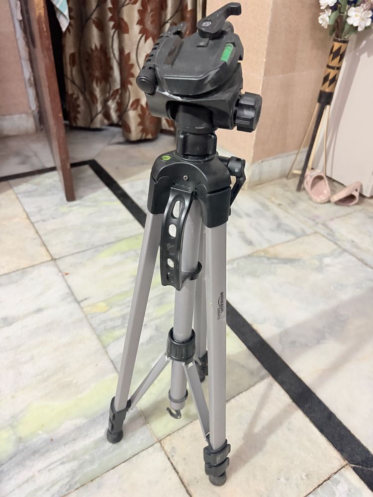 Adjustable Camera Tripod