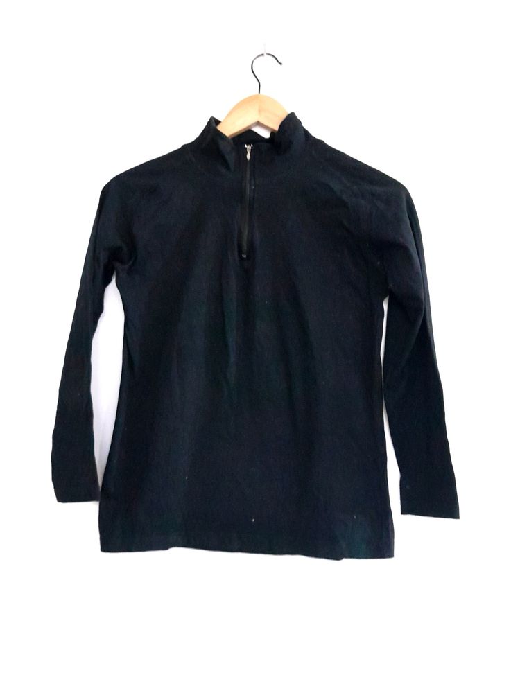 Black Casual T-Shirt (Women's)
