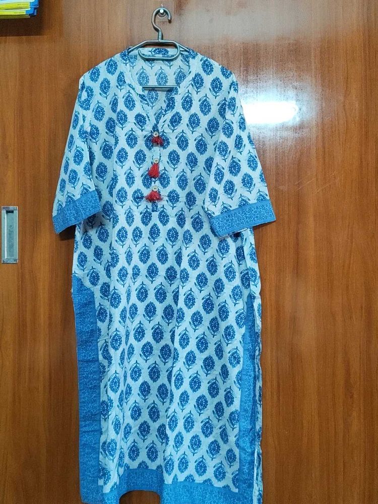 Blue &amp; White Printed Kurta