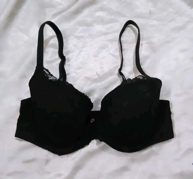 Victoria Secret’s Black Lace Padded Bra