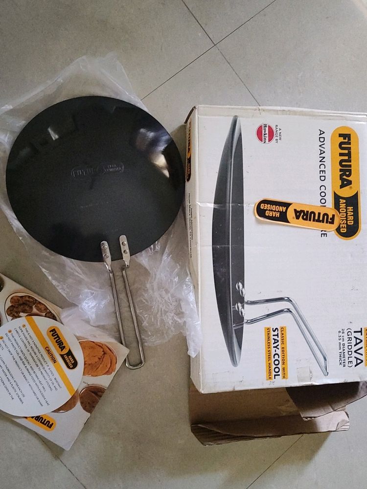 Hawkins Futura Hard Anodised Tava