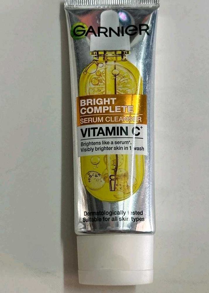 Garnier Bright Complete Vitamin C Serum Cleanser