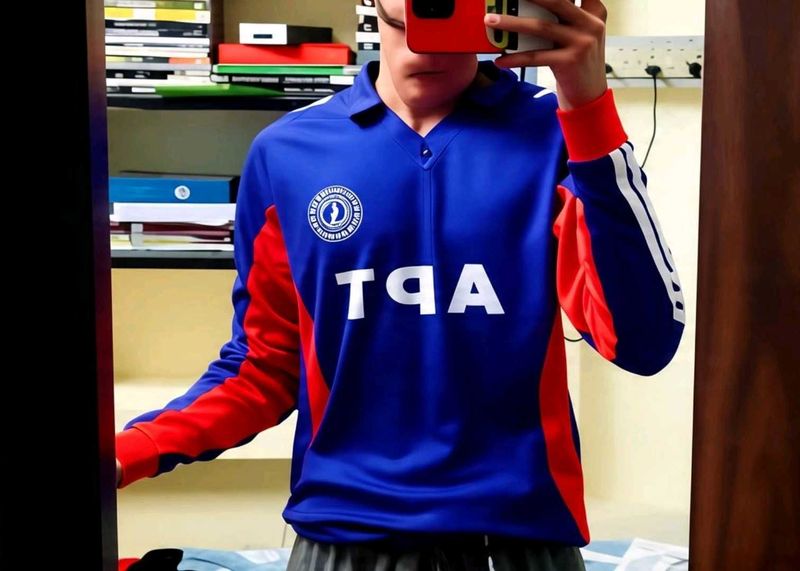 sports jersy with collar