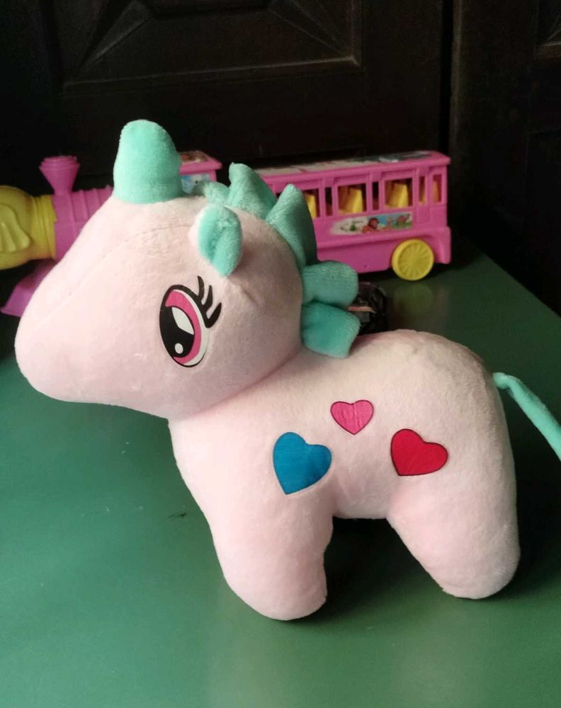 HUG 'n' FEEL Unicorn Stuffed Toy