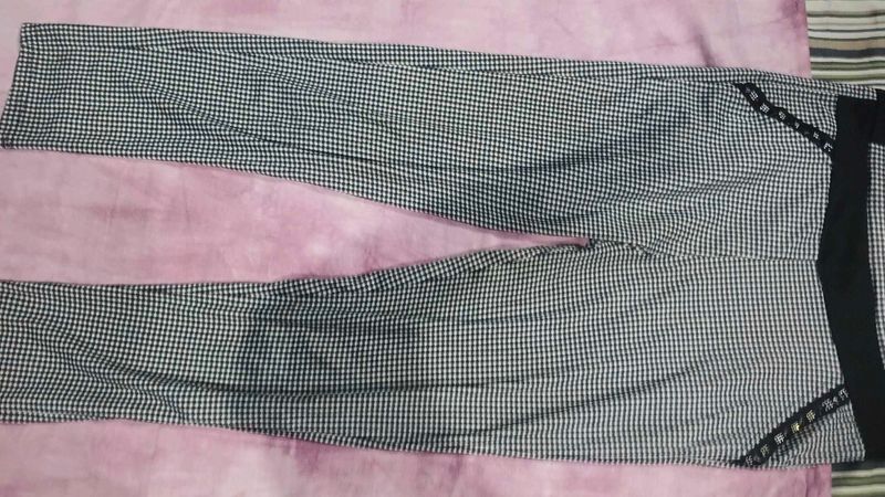Stylish Gingham Print Pants