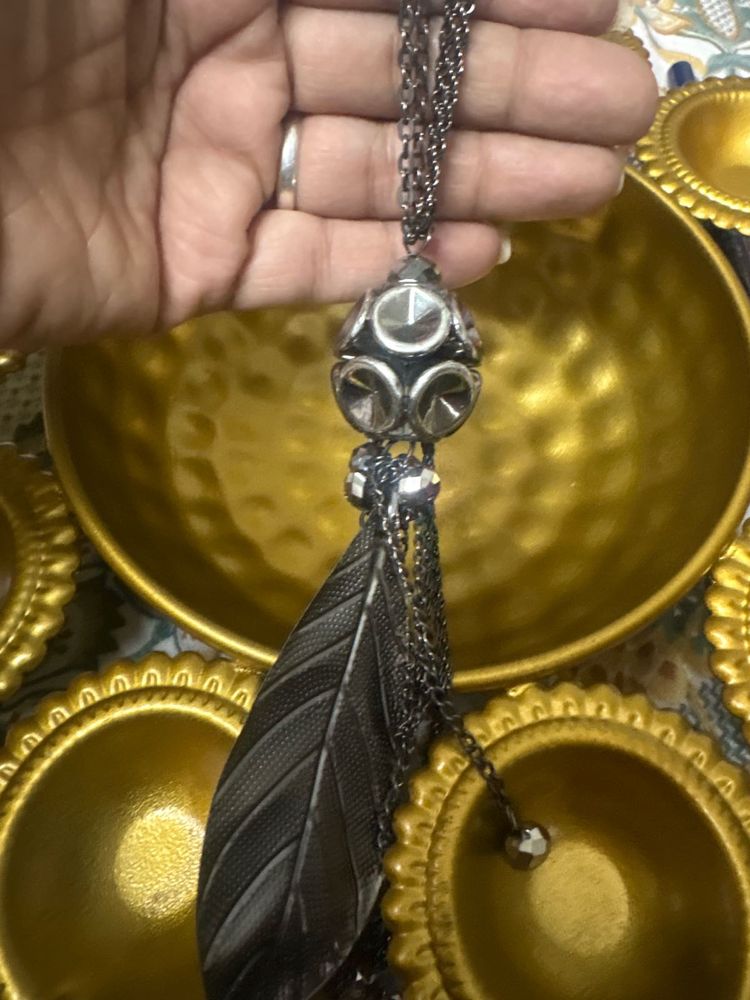 Boho Feather Tassel Pendant Necklace (tie chain)