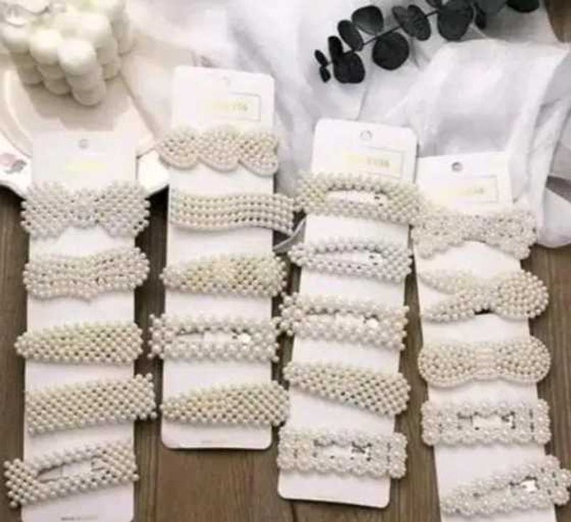 Pearl Hair Clip Set - Elegant Accessory