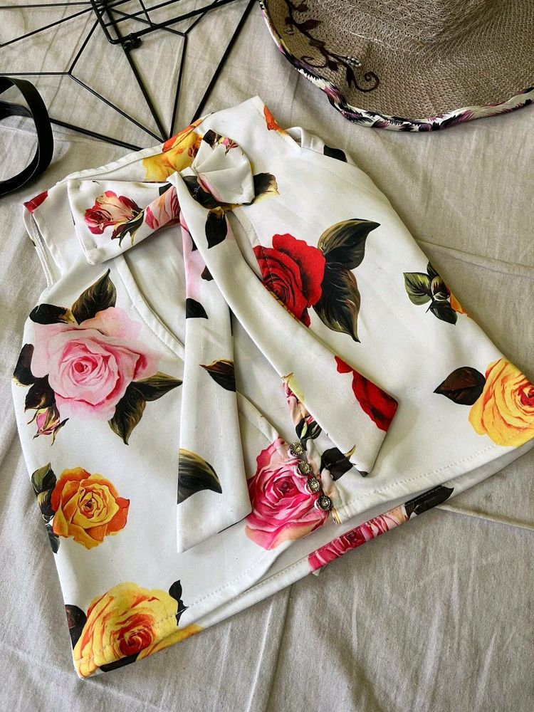 Off Shoulder Blackless Knot Top 💗🌸🌼