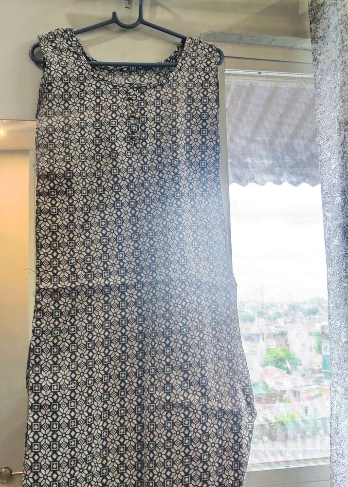 Sleeveless Kurti