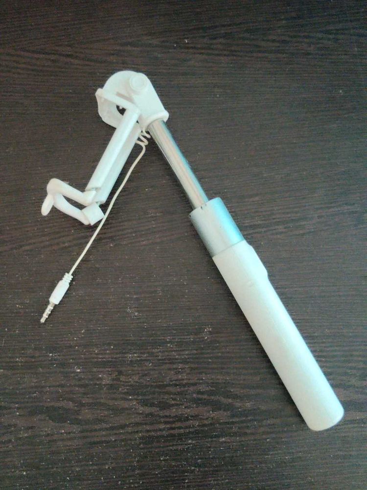 White Selfie Stick with Audio Jack