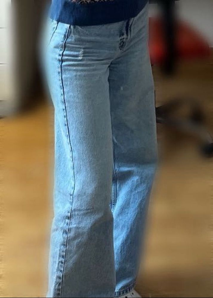 Light Wash Wide Leg Jeans