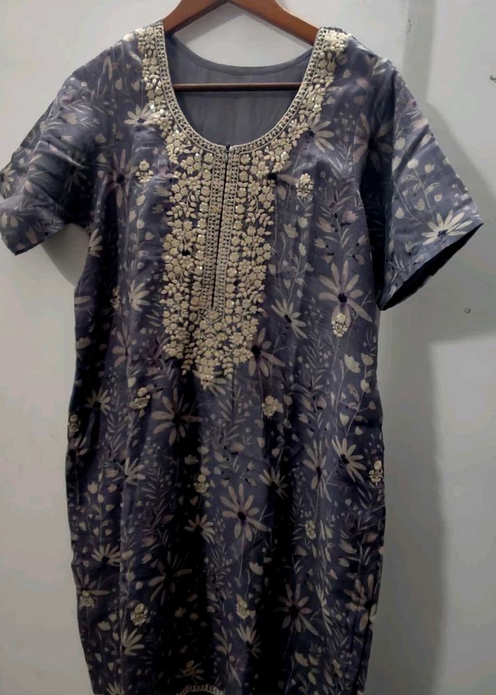 Embroidered pastel purple Floral Kurta