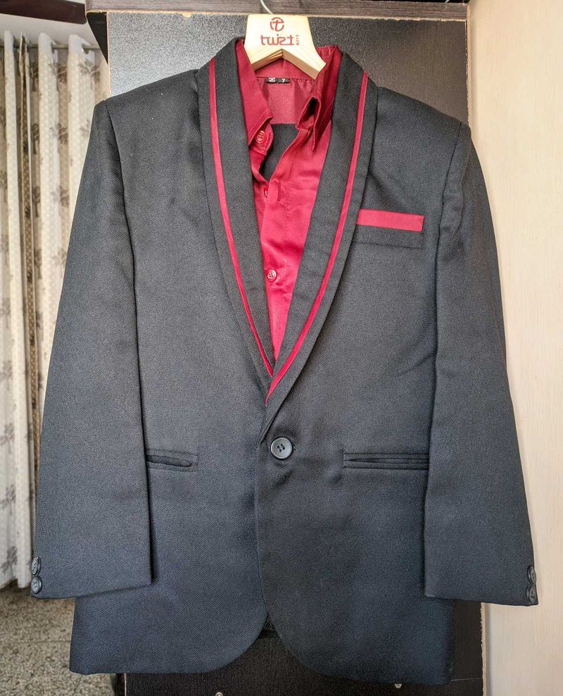 Boy's Black Tuxedo Blazer 3 piece Suit