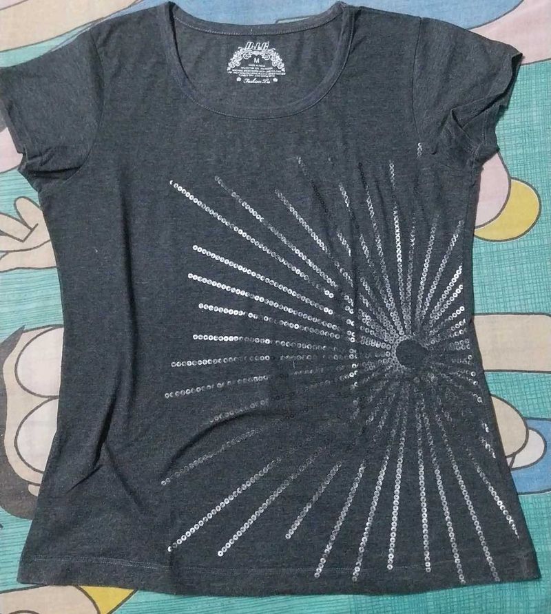 Beautiful T shirt with amazing paint