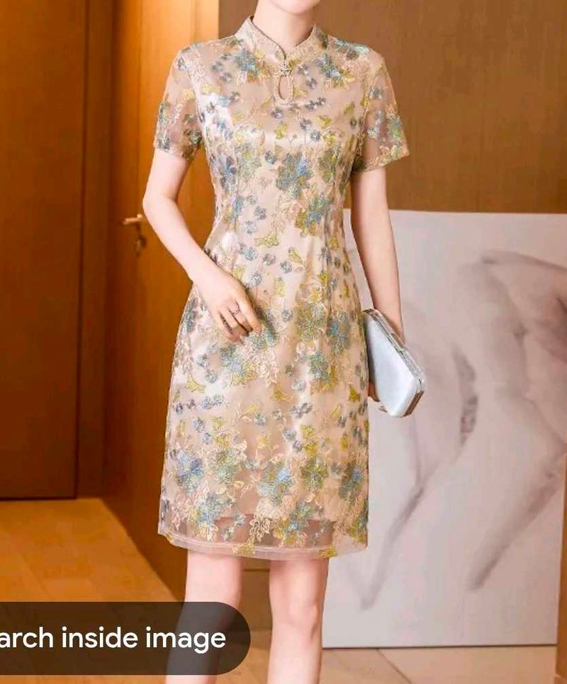 11238. Elegant Floral Embroidered Cheongsam Dress