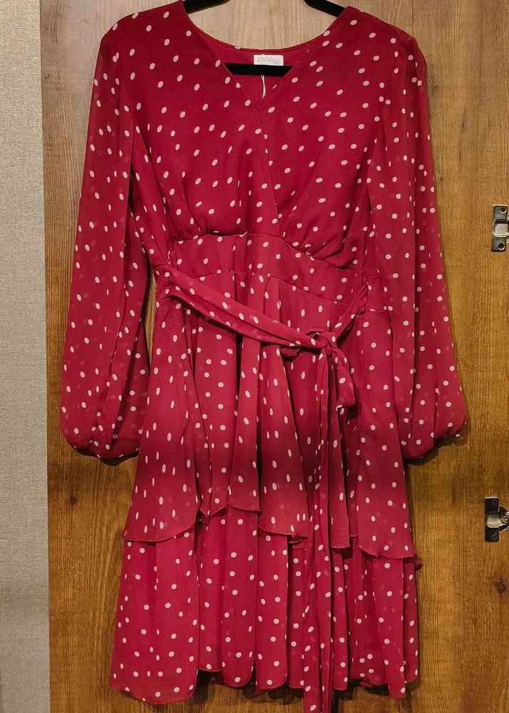 Chic Polka Dot Ruffle Dress