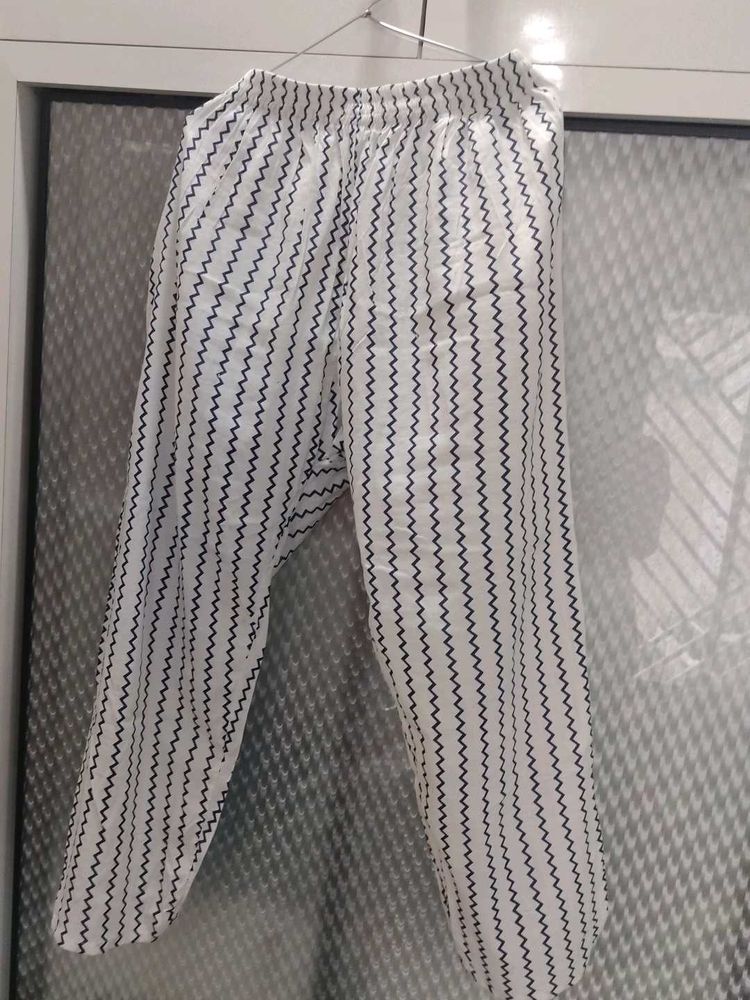Chic Zigzag Print Palazzos