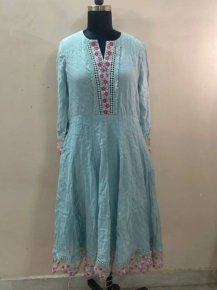 Beautiful Blue Embroidered Kurta