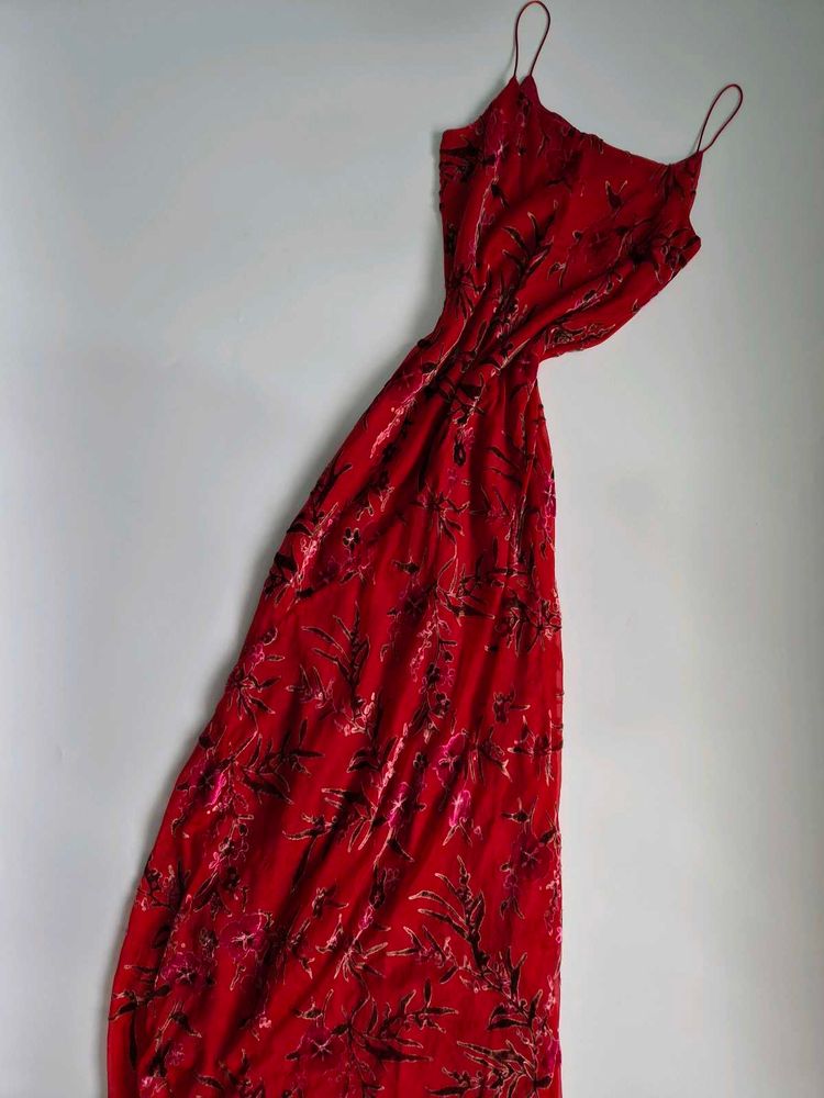 Elegant Red Floral Maxi Dress