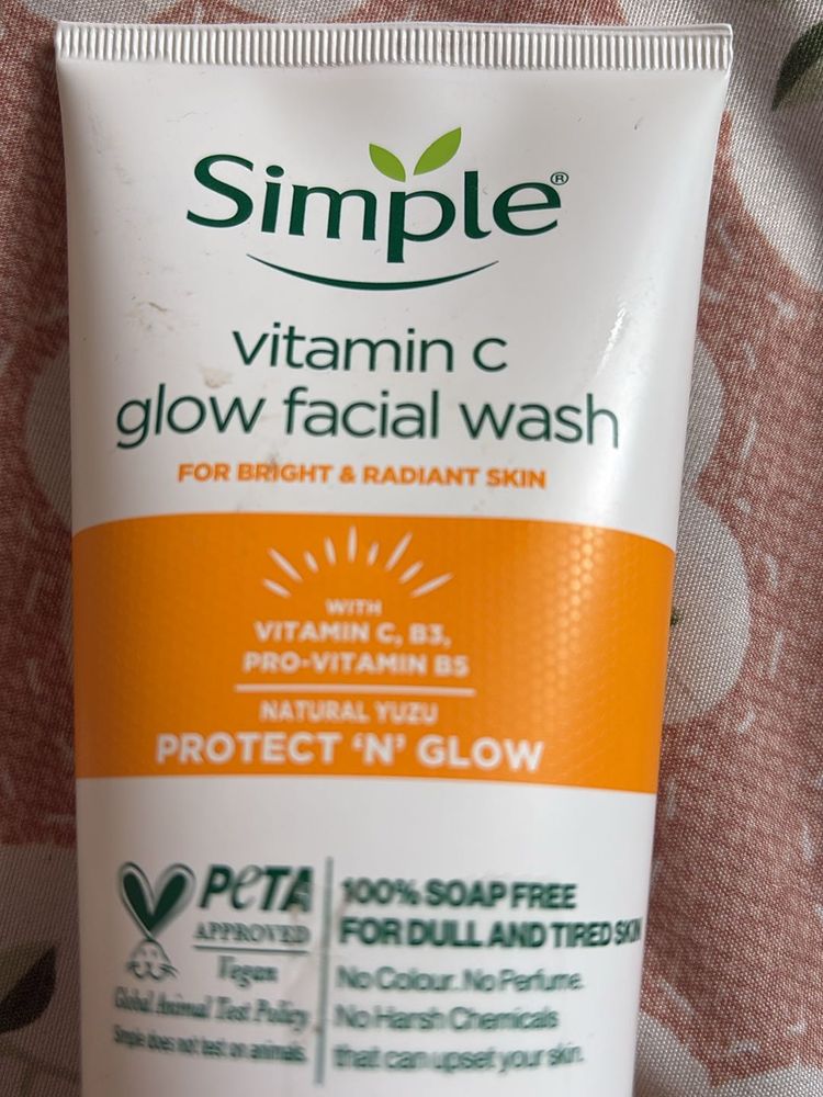 Simple Vitamin C Glow Facial Wash