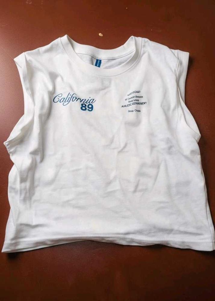 White crop  California  89 Graphic T-Shirt