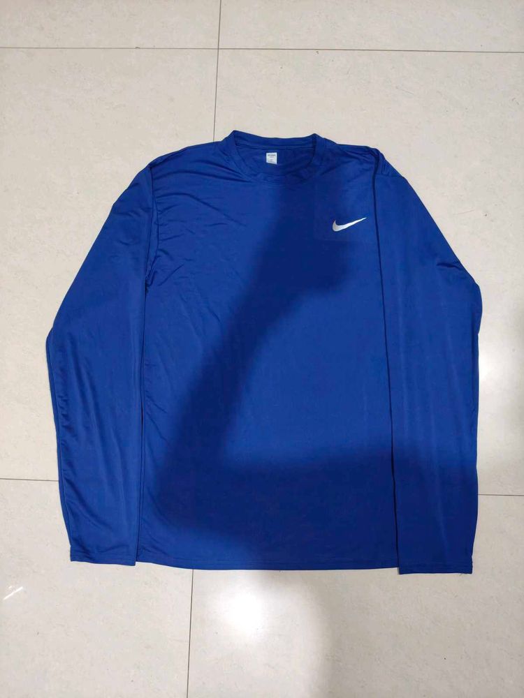 *FREE DELIVERY* Nike Gym T-Shirt