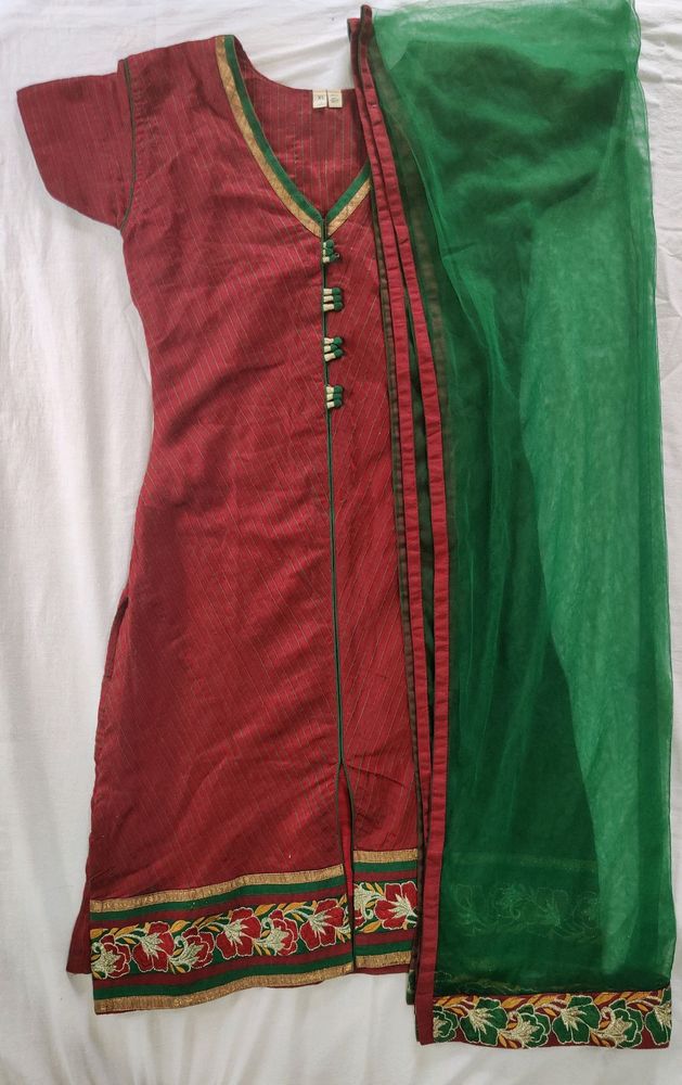 Red &amp; Green Salwar Kameez Suit + Dupatta
