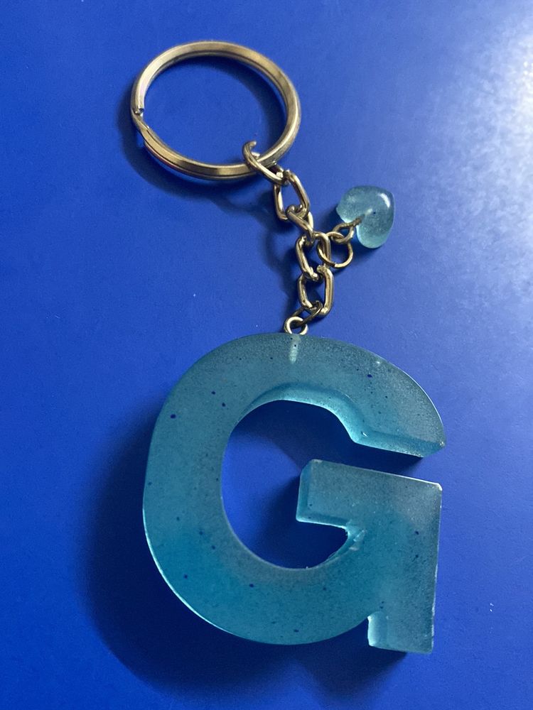 Resin G Letter Keychain Combo