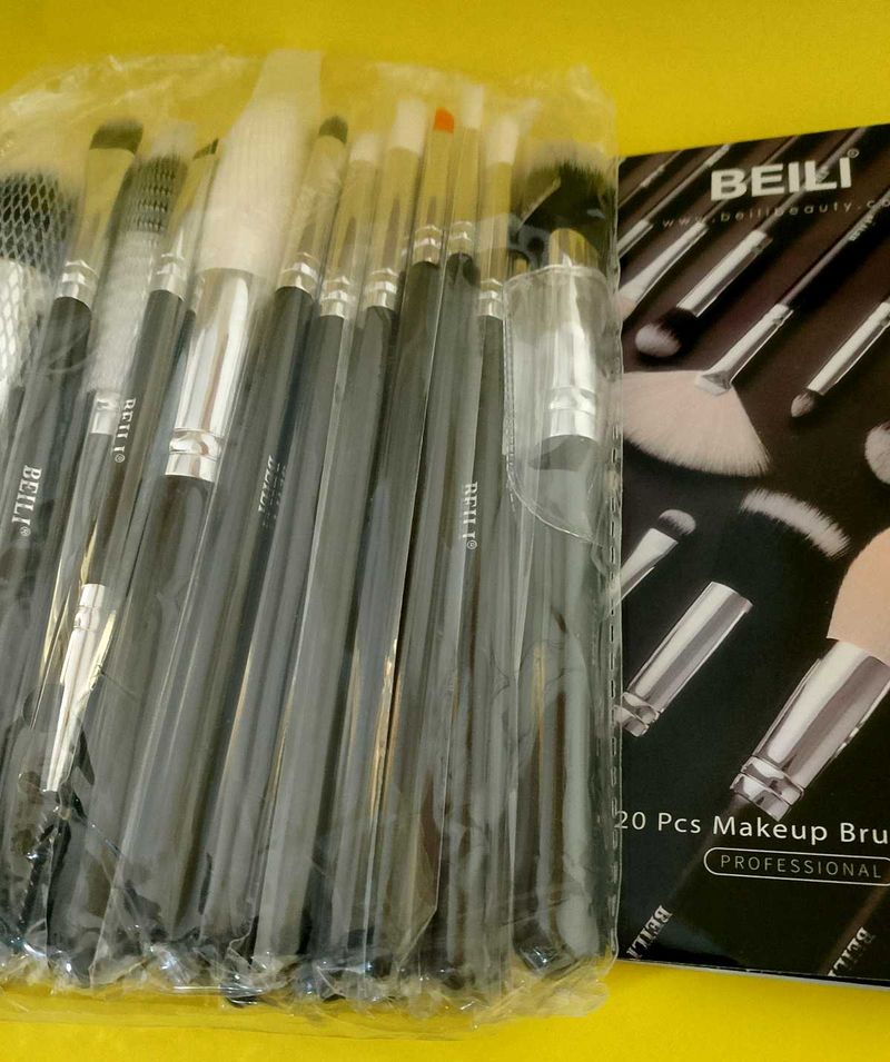20 Beily Brushes