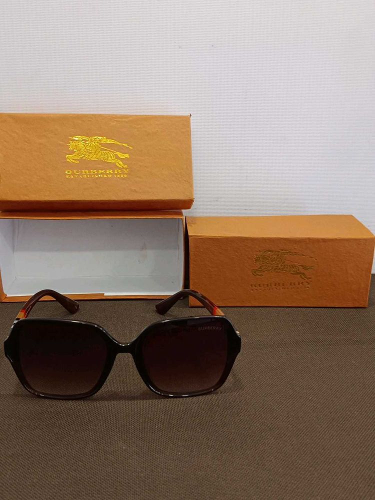 Burberry women's Sunglasses