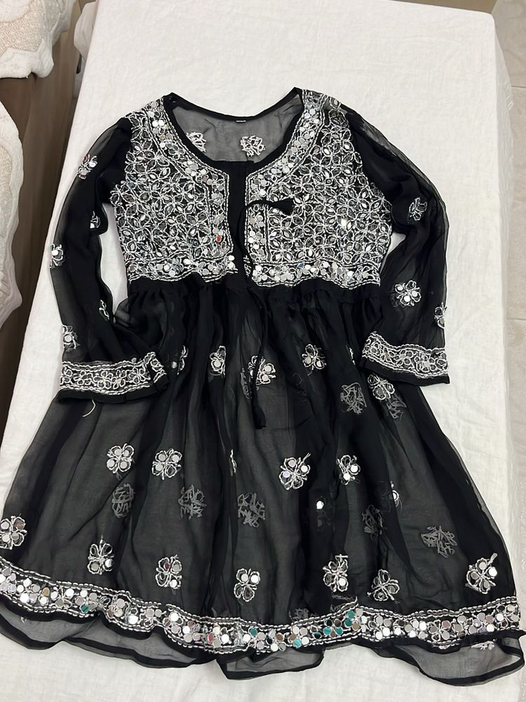 Elegant Black Embellished Kurta