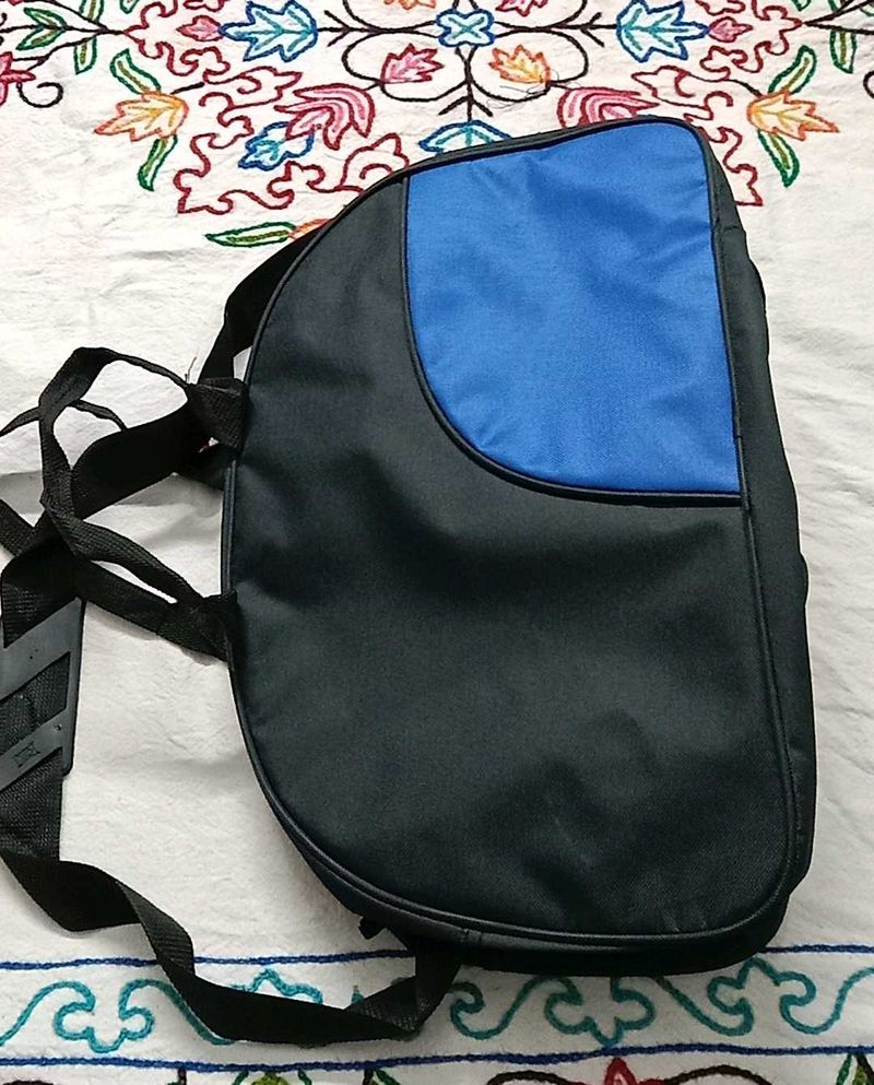 Unisex Black &amp; Blue Sling Bag