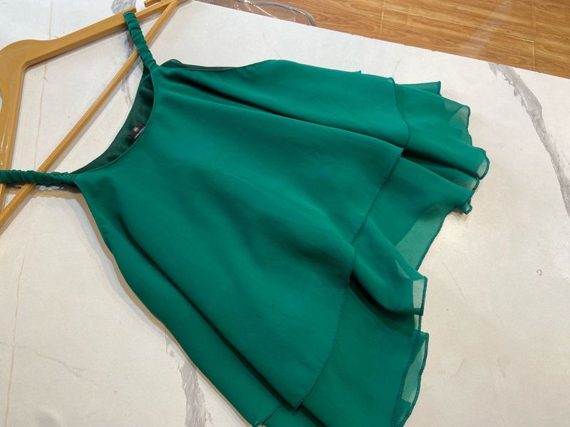 Emerald Green Tiered Flowy Top