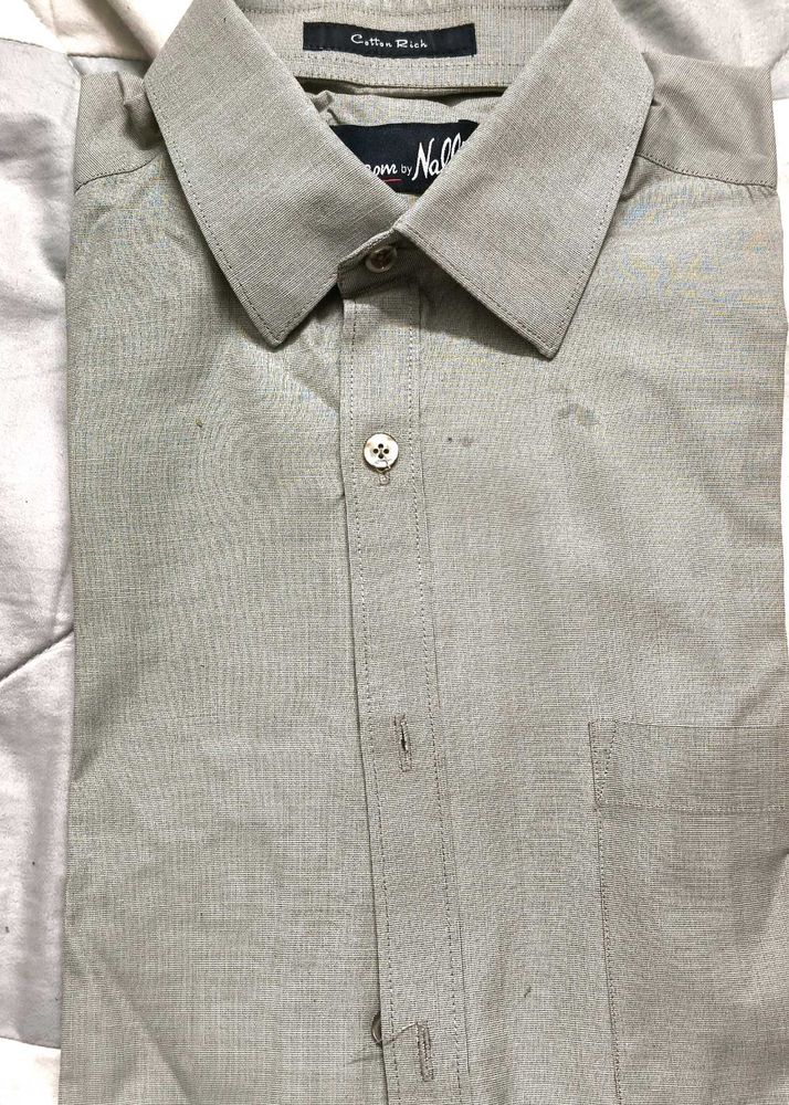 Men's Classic Button-Down Shirt