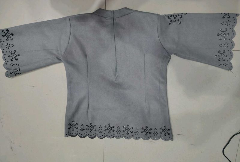 Stylish Cutout Sleeve Top